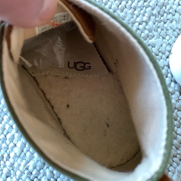 UGG kids shoes - Picture 7 of 8